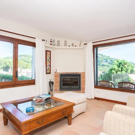 Amazing Seaview House In Tamariu וילה